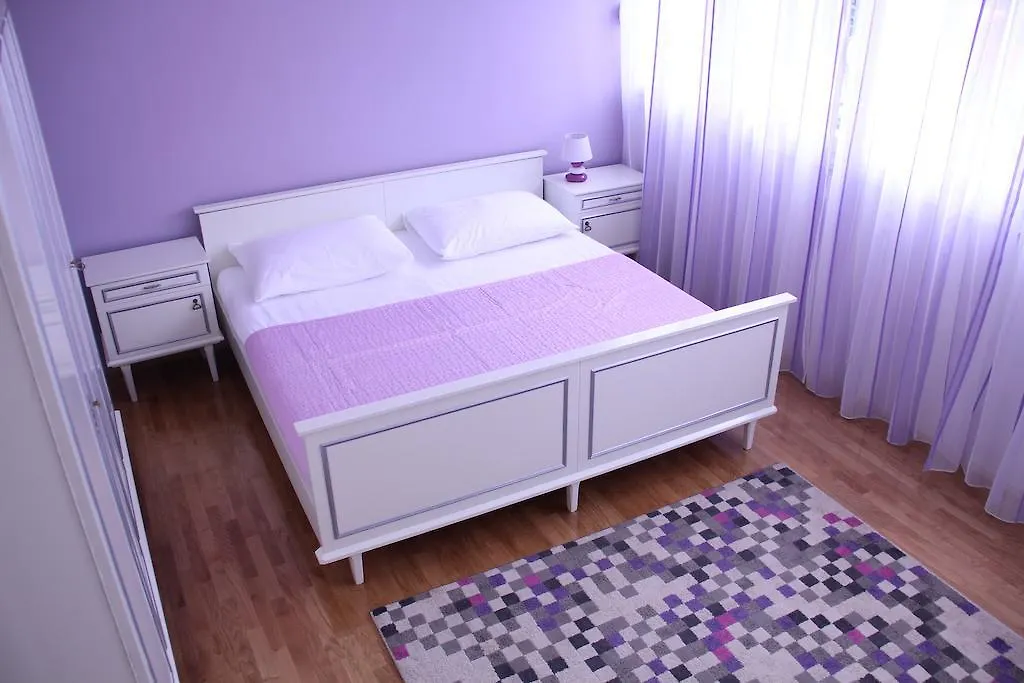 Mladena Apartment Split