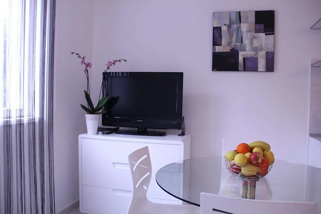 Mladena Apartment Split
